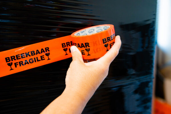 PACKAGING TAPE BREEKBAAR/FRAGILE <span class="productNr">5900</span> - Image 2